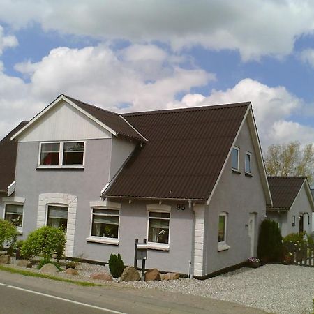 Svalegaarden Guesthouse Særslev Extérieur photo