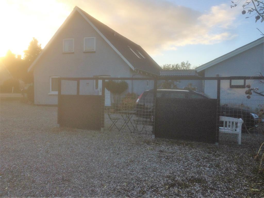 Svalegaarden Guesthouse Særslev Extérieur photo