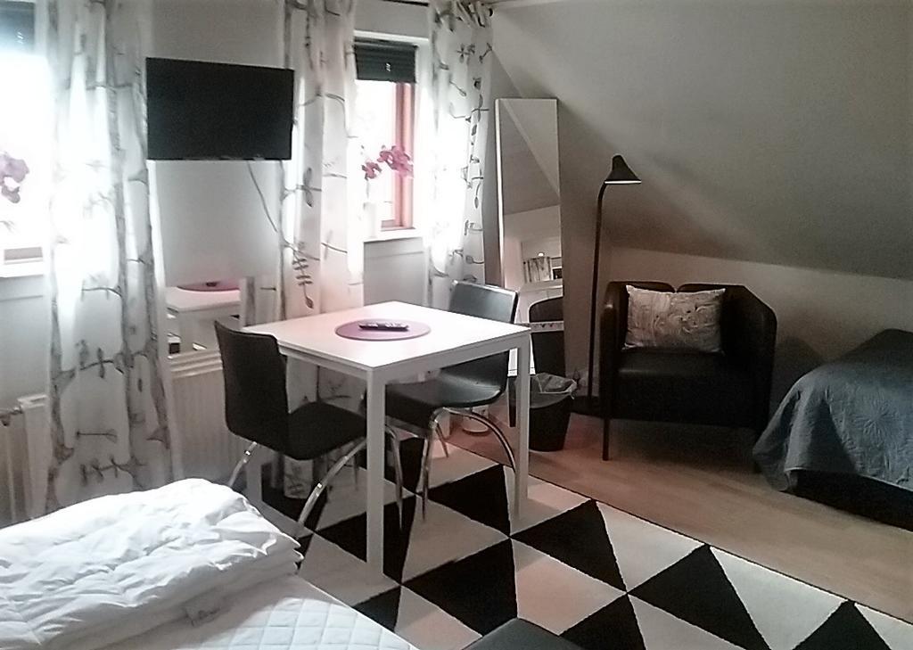 Svalegaarden Guesthouse Særslev Extérieur photo
