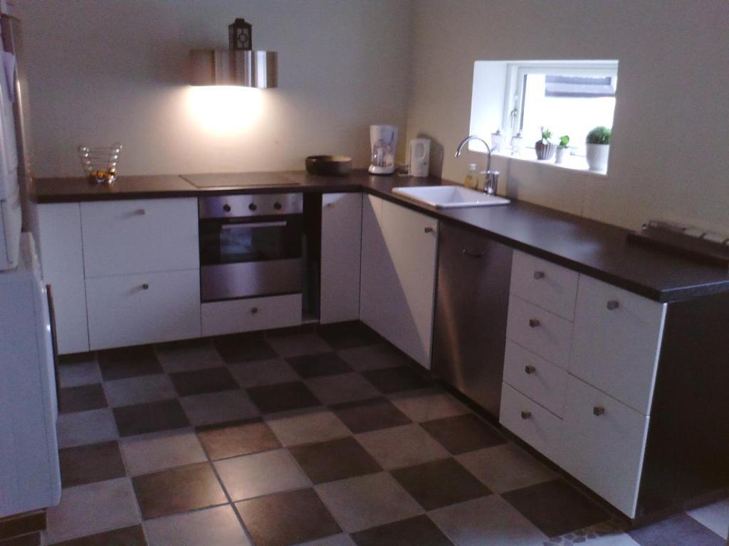 Svalegaarden Guesthouse Særslev Extérieur photo