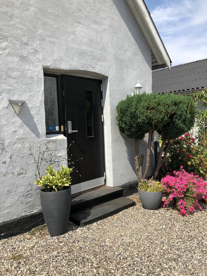 Svalegaarden Guesthouse Særslev Extérieur photo